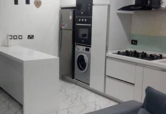 Luxurious 1 bedroom apartment allows 18 year olds to book a room