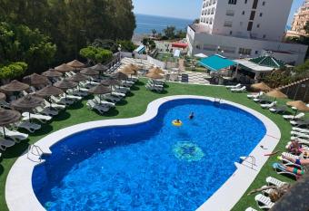 First Flatotel International has Balcony rooms