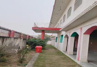 Jiya Green Garden & Banquet, Sonipat has Balcony rooms