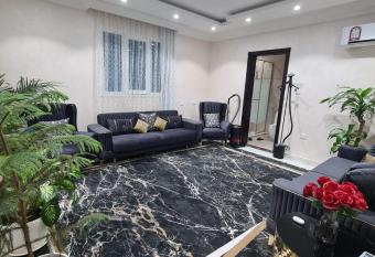 MEHRAB has Balcony rooms