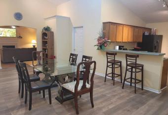 Ranch Style Spacious 3 Bedrooms w/ Jacuzzi tub has Balcony rooms