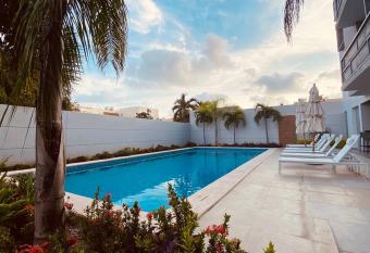 Mareta 409 hermoso condominio a 3 min de playa allows 18 year olds to book a room