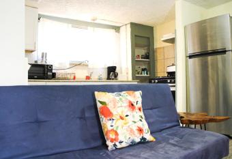 Charming Guest House - Pittsburgh's Little Italy allows 18 year olds to book a room