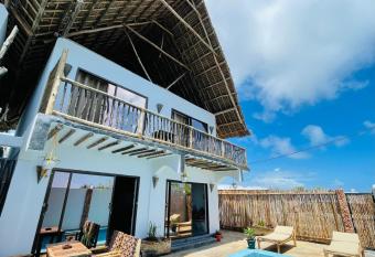 Chunga Changa has Balcony rooms