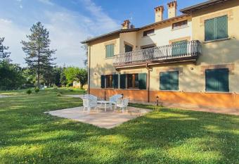 Villa Tadina has Balcony rooms