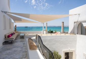 Dar Jamila - Medina Hammamet has Balcony rooms