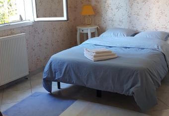 Chambre et sdb priv  es avec acc  s ind  pendant et autonome has Balcony rooms