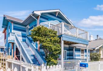 The Upper Deck has Balcony rooms
