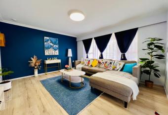 La Sol - All you need for a stay, close to town, University & Cambridge allows 18 year olds to book a room