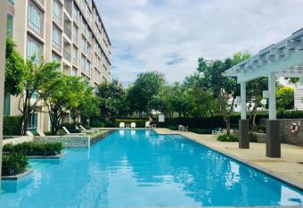                                                                             by Nicha allows 18 year olds to book a room