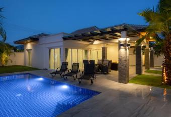 Orchid Paradise Homes OPV428 allows 18 year olds to book a room