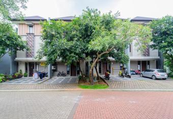 Apik Kamila BSD allows 18 year olds to book a room