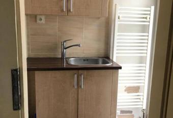 beautiful apartments in the centre with parking has Balcony rooms