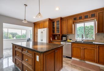 family stay by airport has Balcony rooms