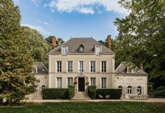 Manoir Fran  ois du Tilleul - Reims - Fismes has Balcony rooms