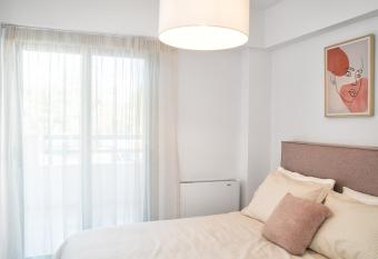 Pefko Beach Suites has Balcony rooms