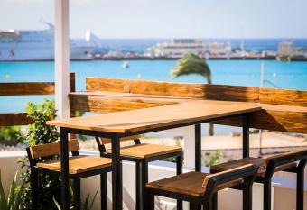 Ocean Nomads Coworking allows 18 year olds to book a room