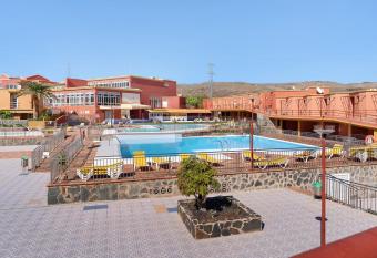 Elvi2 has Balcony rooms