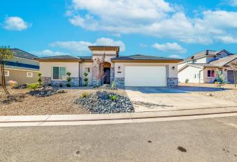 Red Rock Retreat has Balcony rooms