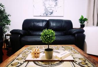 Plush 2 bedroom unit 5min Downtown Off Wellington has Balcony rooms