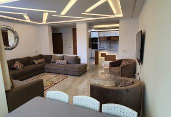 Luxury 3 Bed in Kabila with Pool - Newly Renovated has Balcony rooms