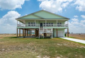 Lucky13 has Balcony rooms