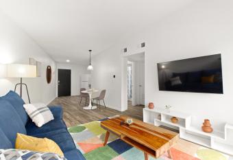 The Concord Place has Balcony rooms