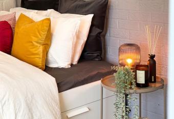 Cl  mentine - duplex cozy avec piscine allows 18 year olds to book a room