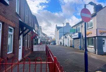 Private Rooms in Causeway Coast and Glens allows 18 year olds to book a room