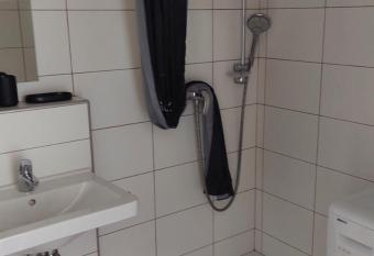 Apartma Samo 2 allows 18 year olds to book a room