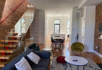 Brooklyn Nets Townhouse 7 Bedroom Gem has Balcony rooms