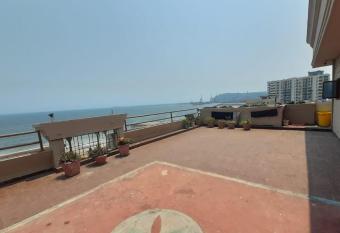 Nandita S Beach Bay Rest House By WB Inn allows 18 year olds to book a room