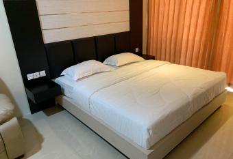 Newly Built Apartment Studio Nagoya Thamrin City Blok A allows 18 year olds to book a room