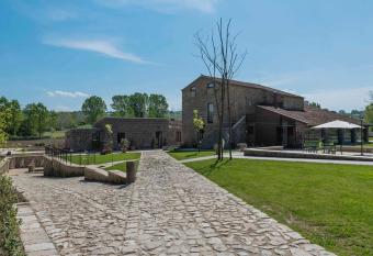 Mulino Bencivenga has Balcony rooms