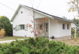 Old Nest Mogyor  d has Balcony rooms