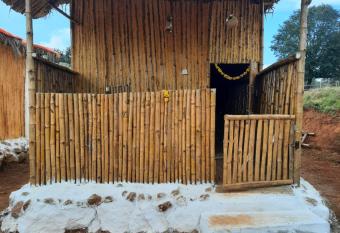 Moongil Kudil has Balcony rooms