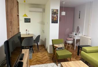 Street boulevard 24 has Balcony rooms