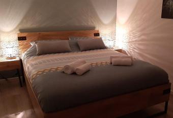 Gite de L Ourthensia allows 18 year olds to book a room