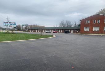 River Inn Motel has Balcony rooms
