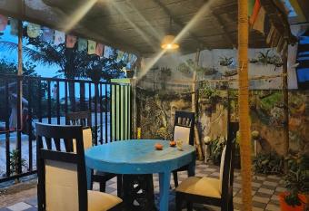 Zest Moon beach home has Balcony rooms