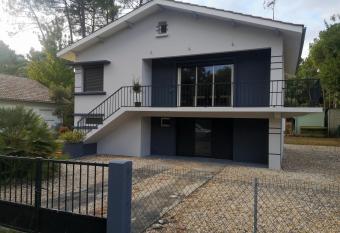 Villa Pl  nitude has Balcony rooms