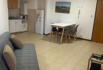 ILLIA 164, Nueva Cordoba allows 18 year olds to book a room