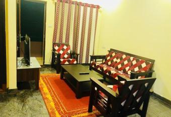 Diamond Hill Apartment has Balcony rooms