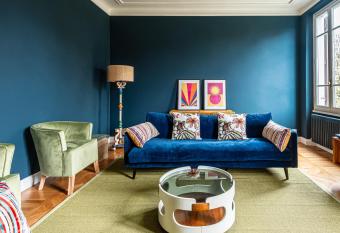 (FourSeason Suites) Appartamento con tre camere has Balcony rooms