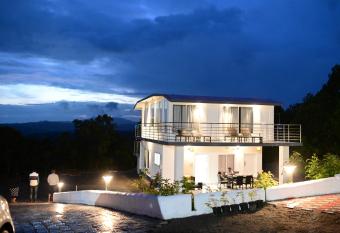 RK MOUNT ORCHID coorg has Smoking/Balcony rooms