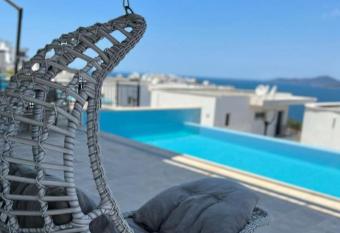 Villa 4+1 with private pool and garage has Balcony rooms