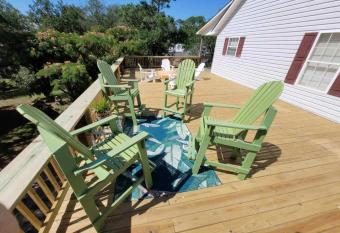Turtle Nest has Balcony rooms