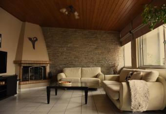 Home Away from Home Volos has Balcony rooms