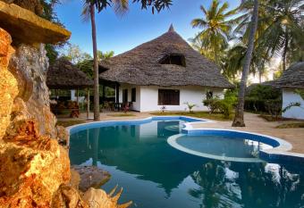 Kongo Dream has Balcony rooms