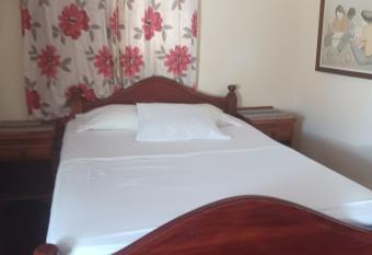 Almond Tree Villa has Balcony rooms